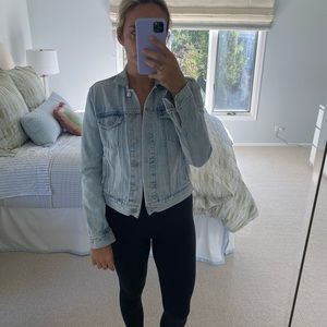Gap light wash jean jacket